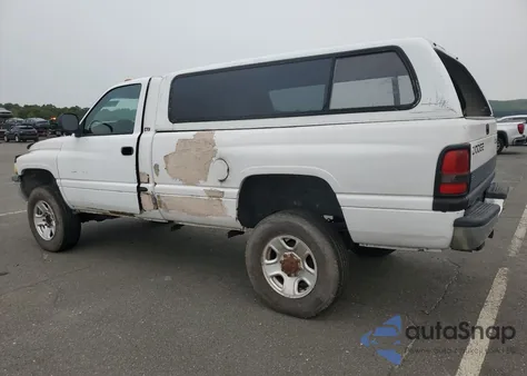 2000 Dodge Ram 2500 из США, поврежденный, VIN 3B7KF26Z8YM238535